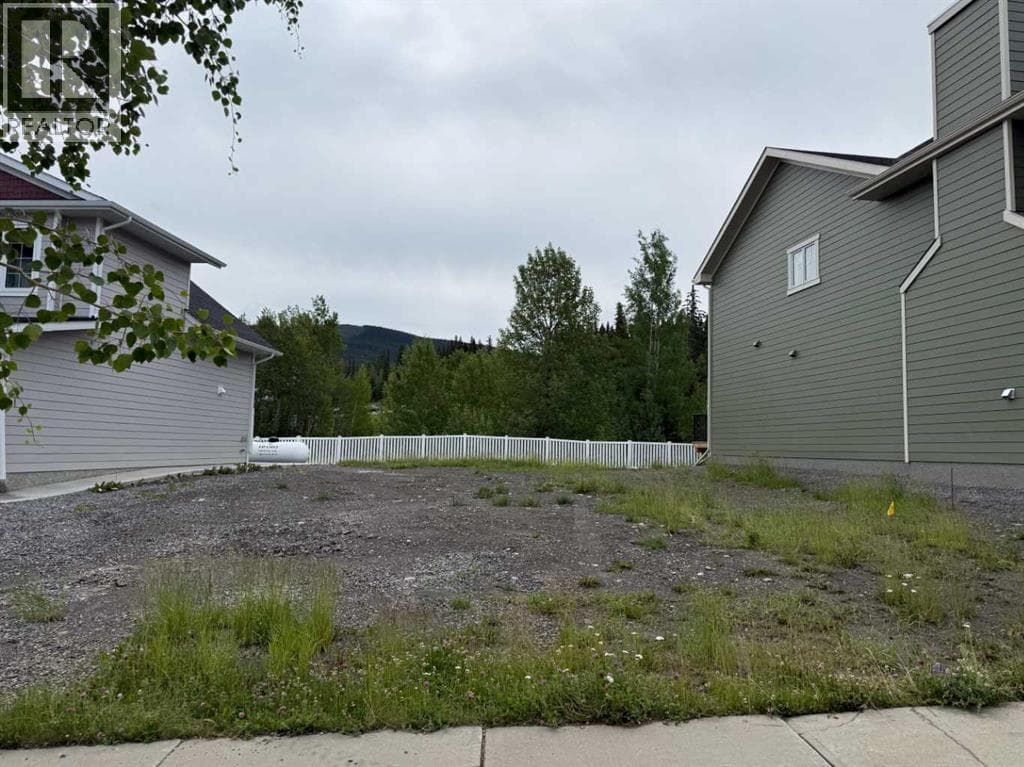 331 Elizabeth Avenue — Nordegg, Alberta - Main photo