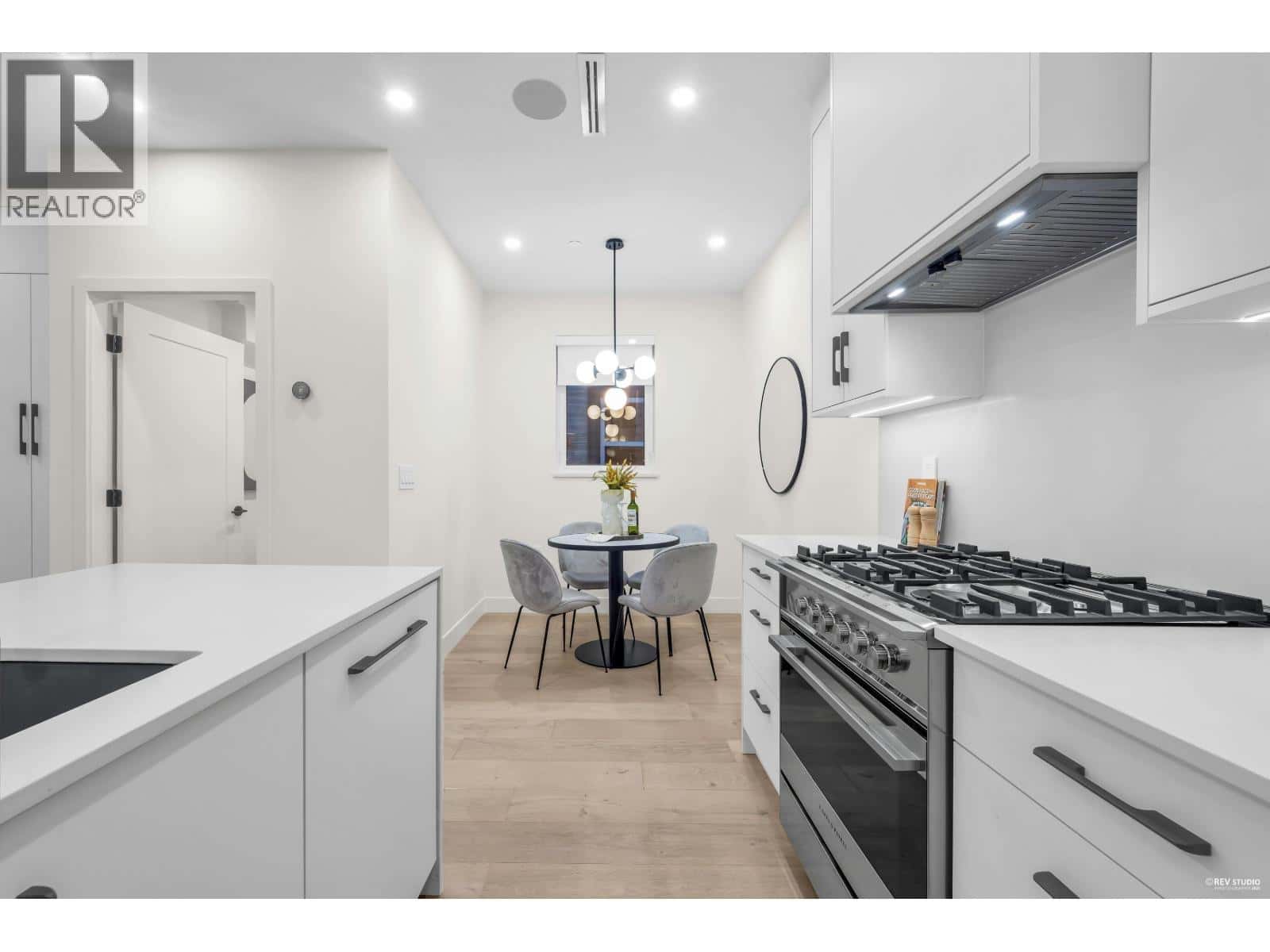 1 65 E KING EDWARD AVENUE — Vancouver, British Columbia - Photo 5 of 29