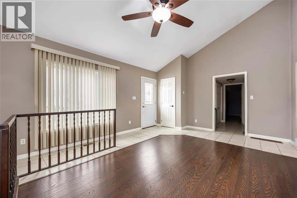 456 Murray STREET — St Clair, Ontario - Photo 5 of 25