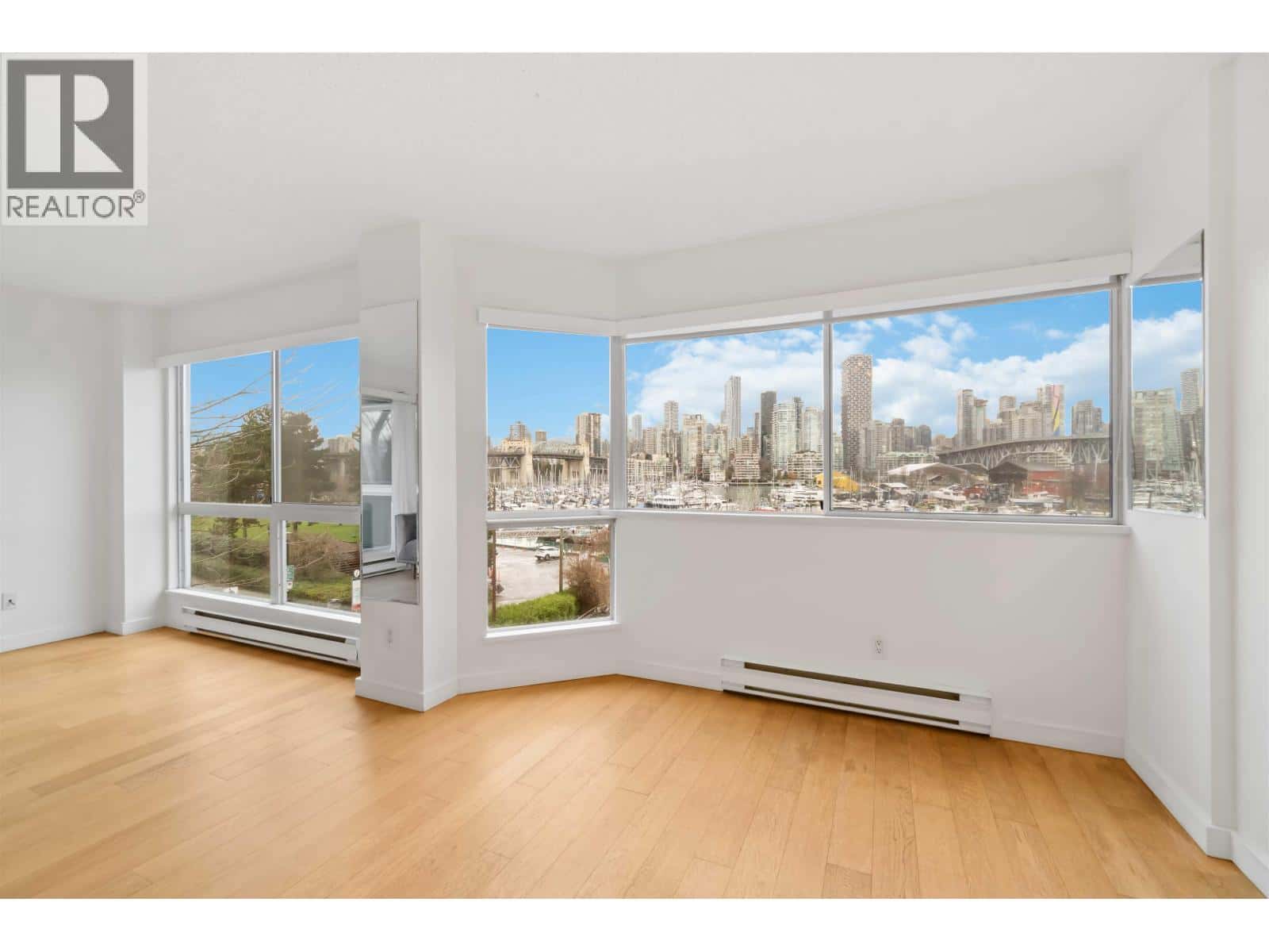 406 1510 W 1ST AVENUE — Vancouver, British Columbia - Photo 3 of 19