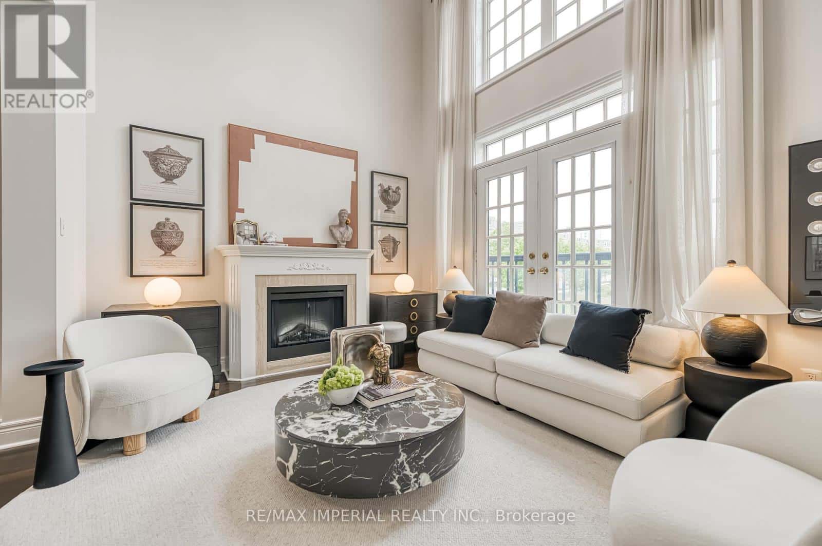 21 MACKENZIE'S STAND AVENUE — Markham (Unionville), Ontario - Photo 5 of 46