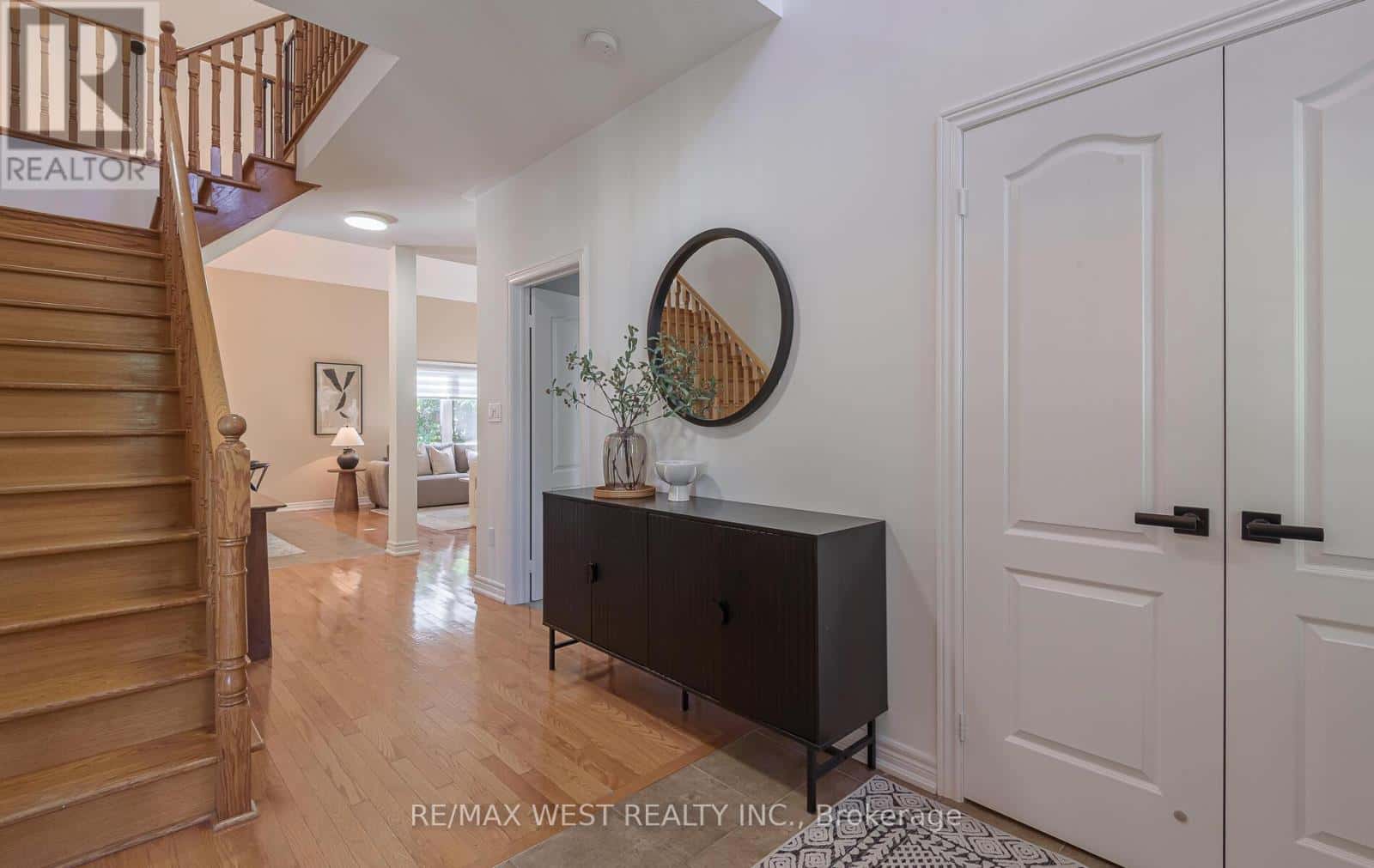 41 NORTH RIVERDALE DRIVE — Caledon (Inglewood), Ontario - Photo 4 of 50