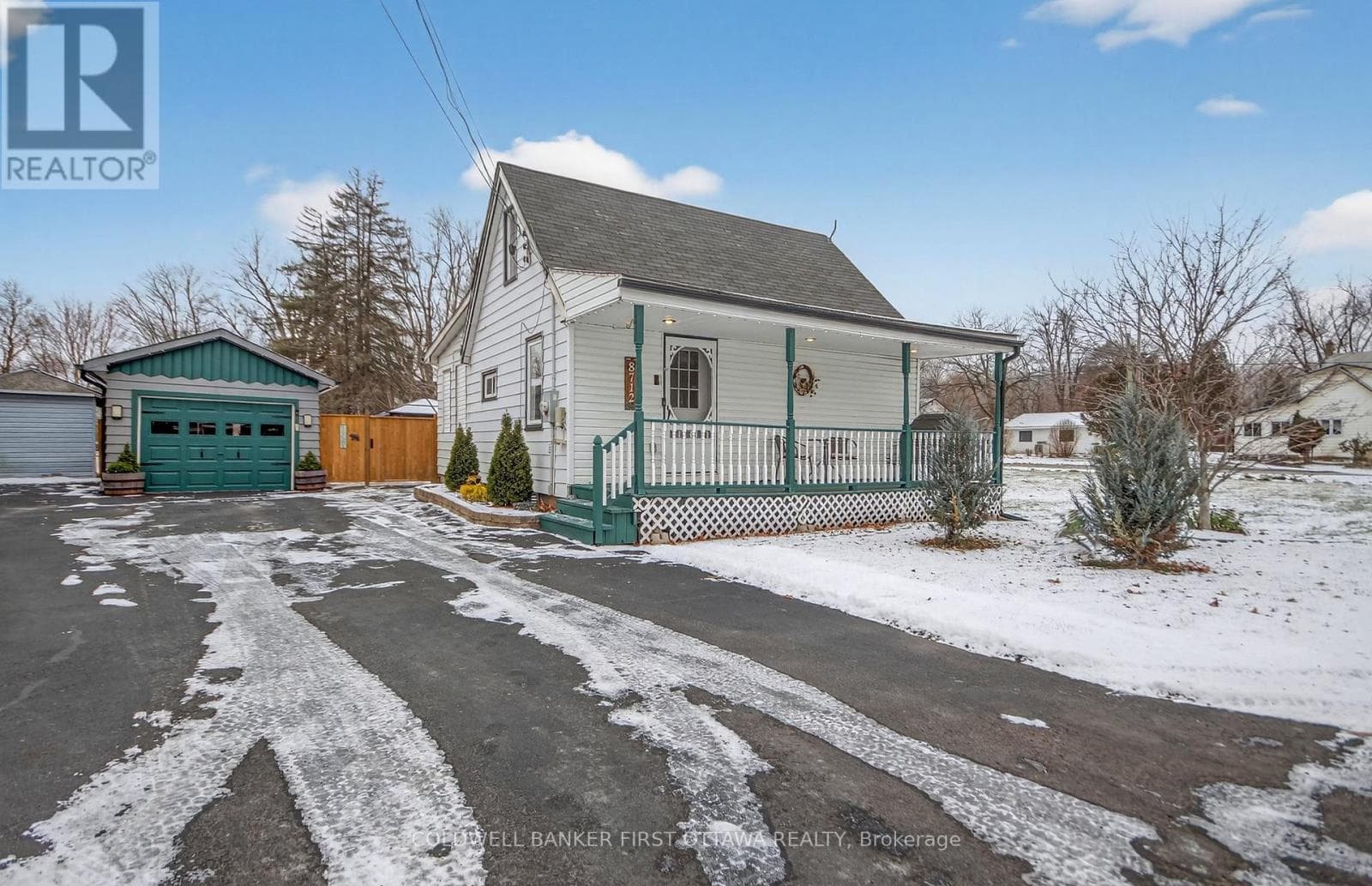 8712 BANK STREET — Ottawa, Ontario - Main photo