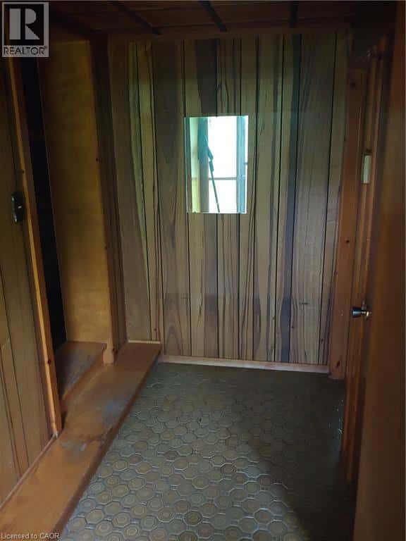 429-439 LYNX LAKE Road — Huntsville, Ontario - Photo 4 of 49