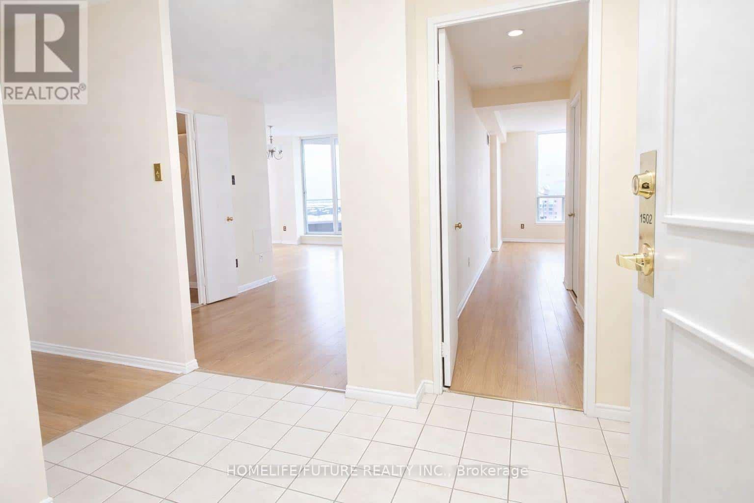 1502 - 410 MCLEVIN AVENUE — Toronto (Malvern), Ontario - Photo 4 of 33