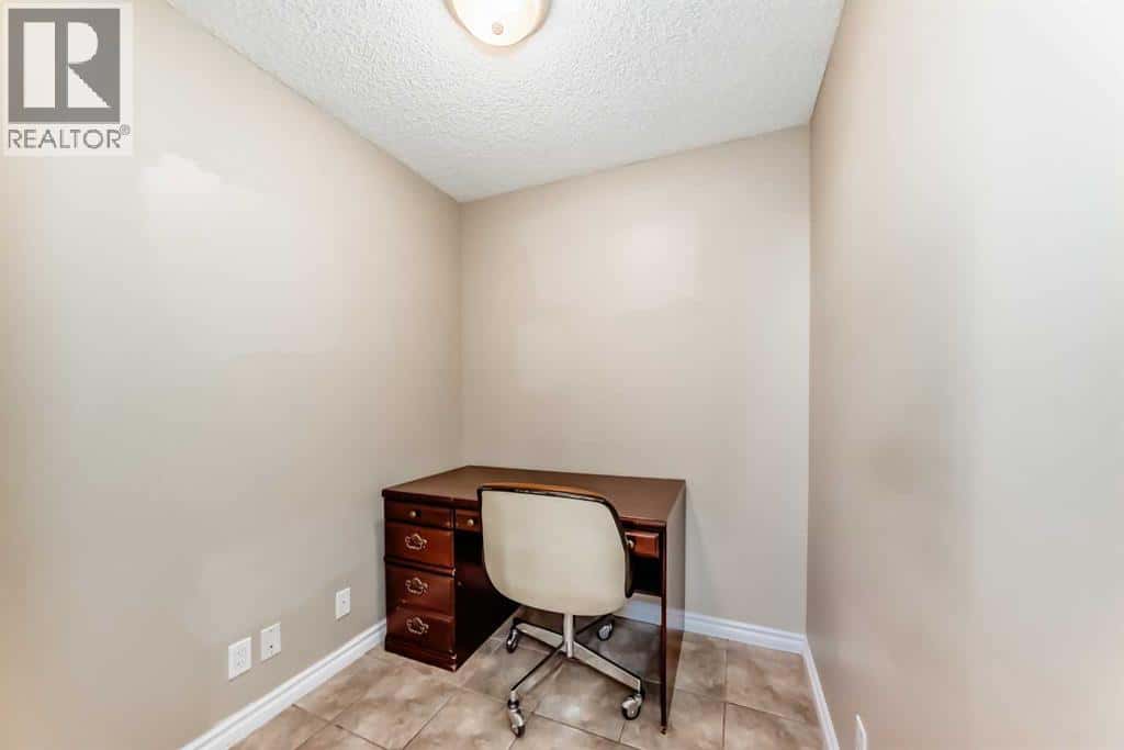 Calgary — Calgary - Photo 3 of 42