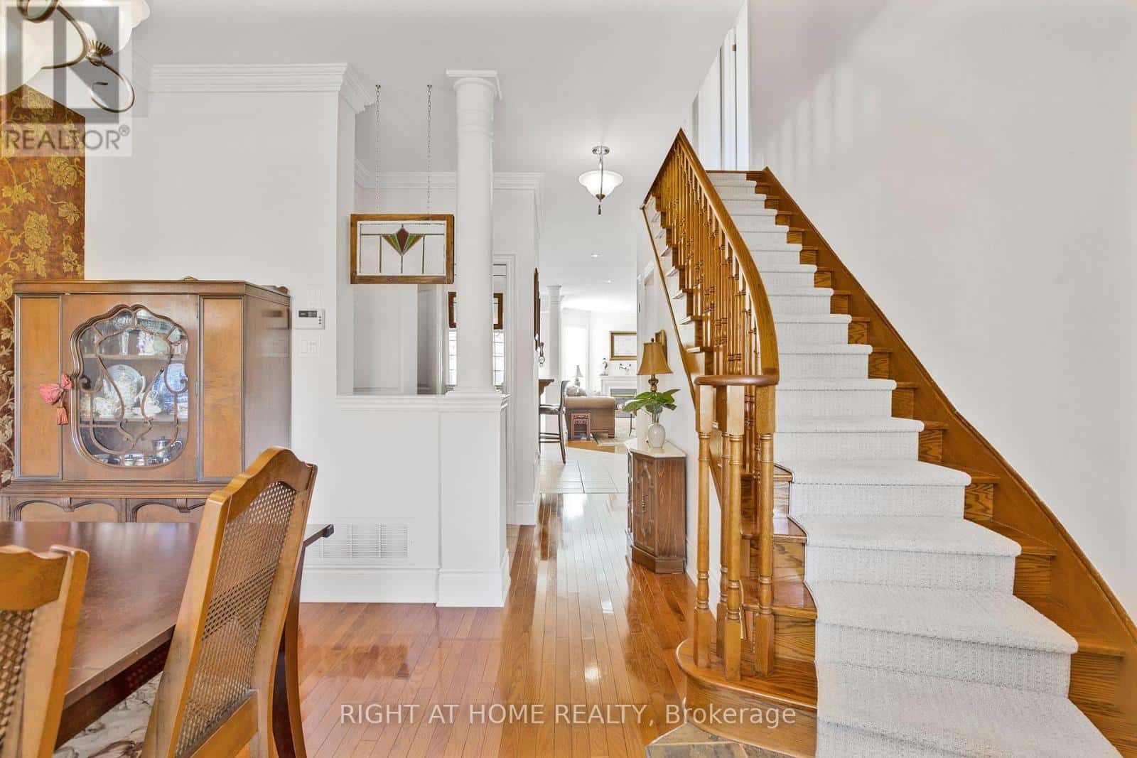 3351 HAYHURST CRESCENT — Oakville (BR Bronte), Ontario - Photo 4 of 38