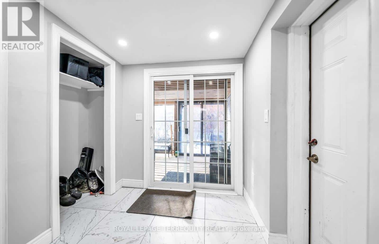 109 THICKSON ROAD S — Whitby (Blue Grass Meadows) - Photo 4 of 23