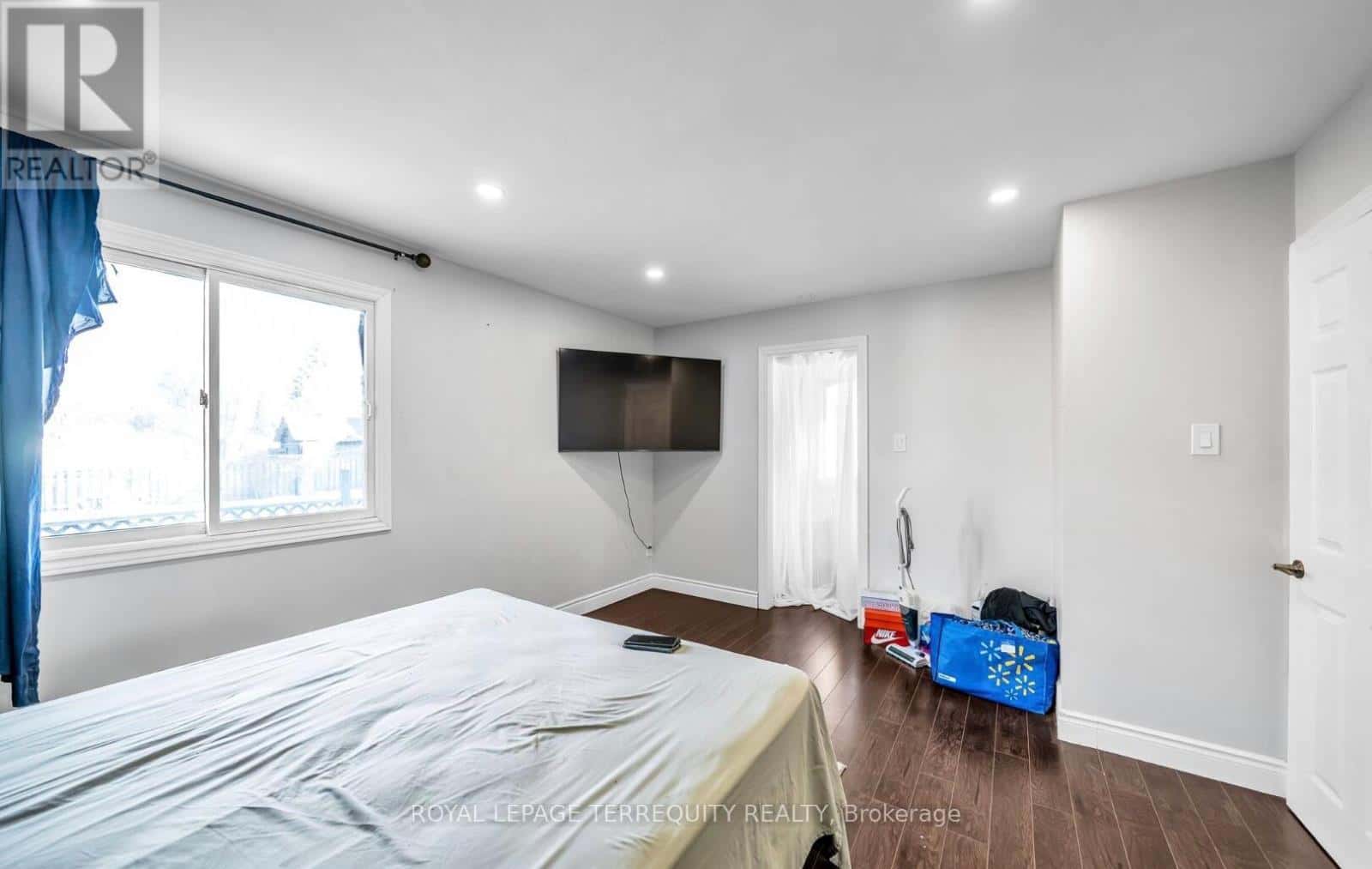 109 THICKSON ROAD S — Whitby (Blue Grass Meadows) - Photo 3 of 23