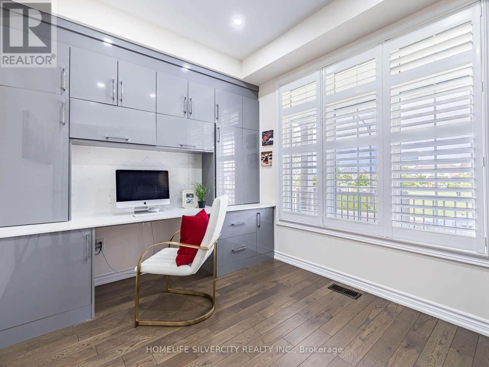 16 CLONCURRY STREET — Brampton (Toronto Gore Rural Estate), Ontario - Photo 5 of 50