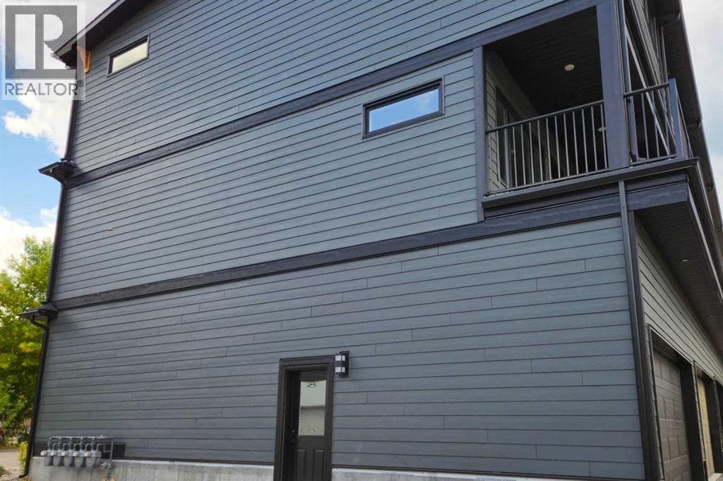 2, 2102 131 Street — Blairmore, Alberta - Main photo