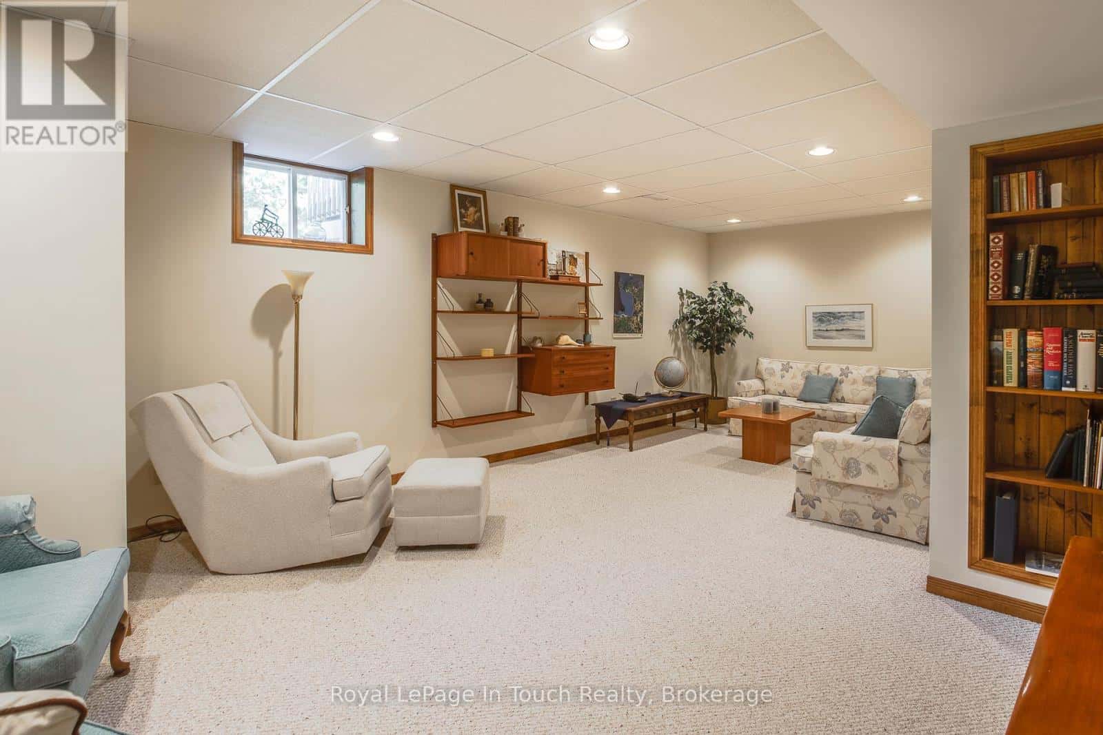 29 MARY JANE ROAD — Tiny (Wyevale), Ontario - Photo 4 of 72