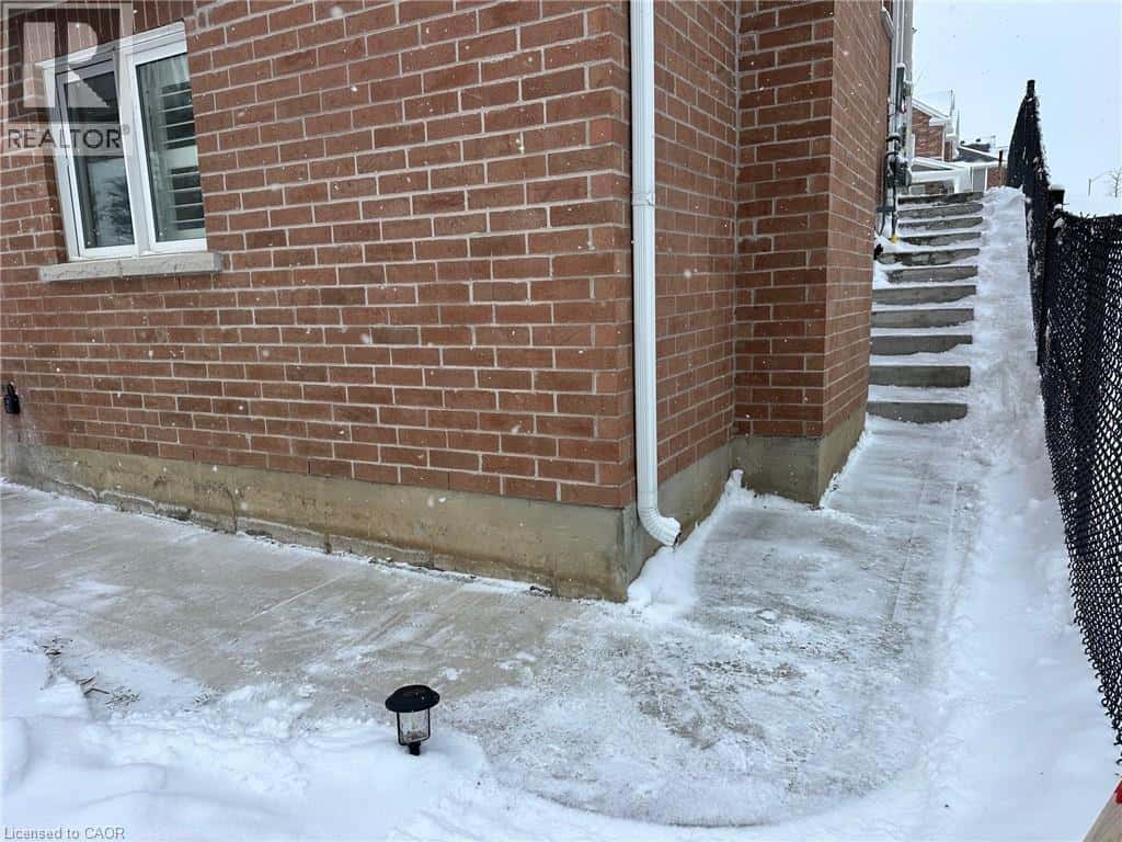 219 RIDGE Road Unit# Basement — Cambridge - Photo 5 of 24