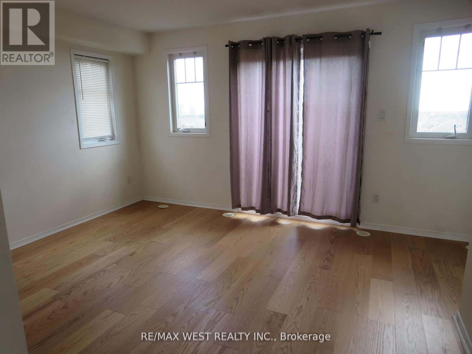 8 - 5615 OSCAR PETERSON BOULEVARD — Mississauga (Churchill Meadows) - Photo 5 of 27