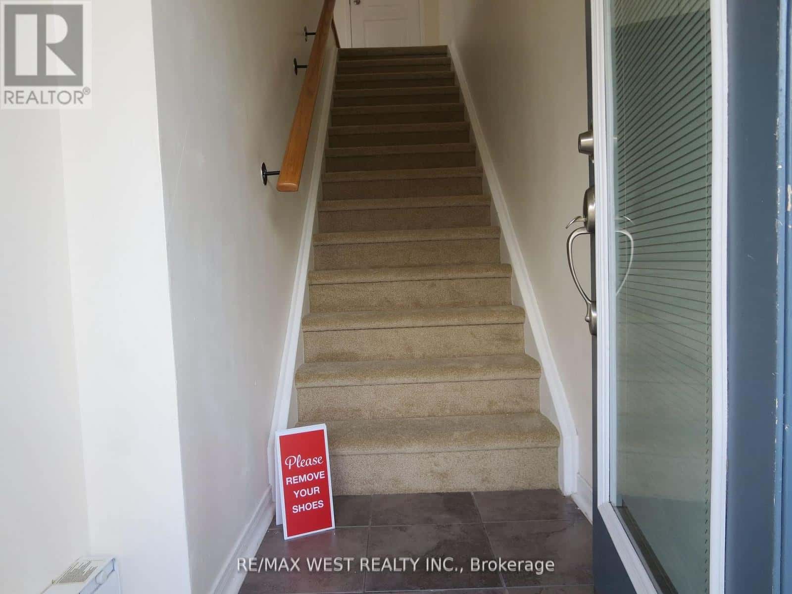 8 - 5615 OSCAR PETERSON BOULEVARD — Mississauga (Churchill Meadows) - Photo 2 of 27