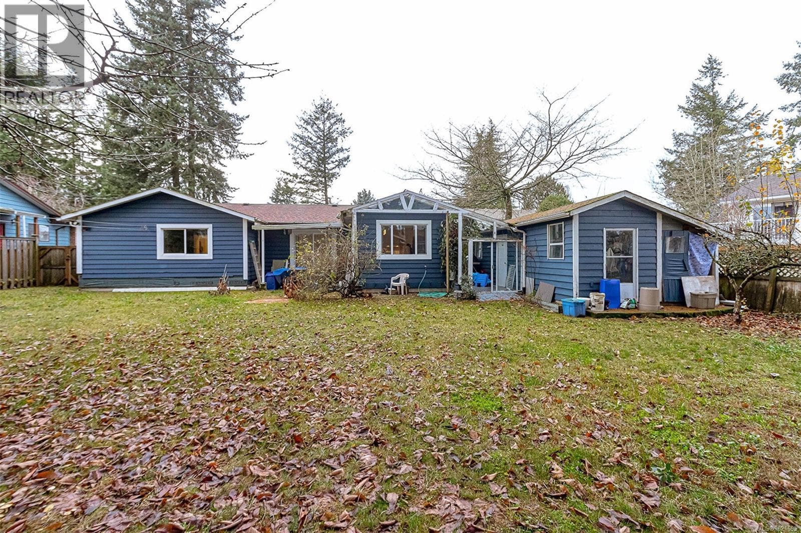 2118 Carmen Rd — Nanaimo, British Columbia - Main photo