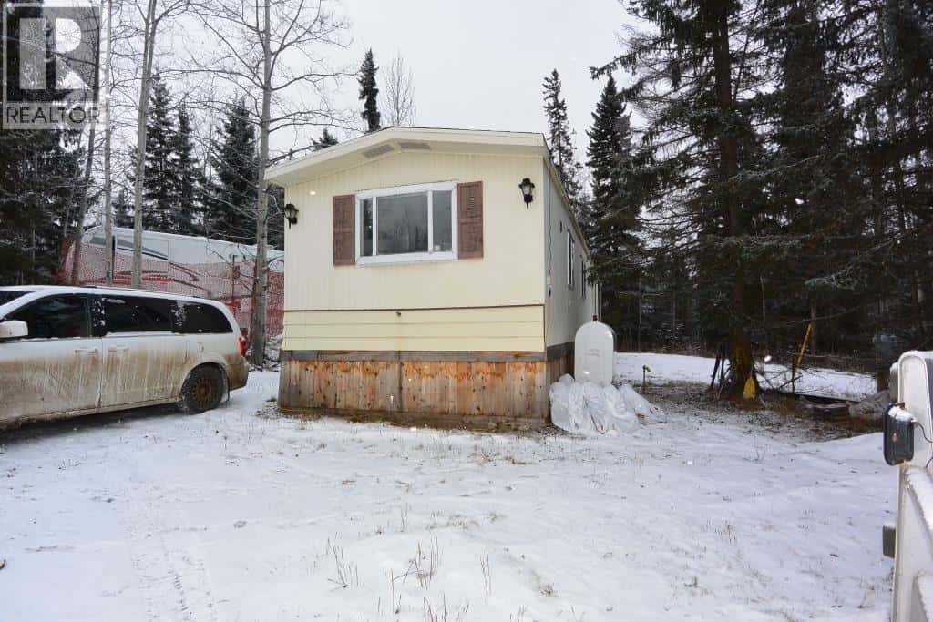 1018 LUND ROAD — Houston, British Columbia - Photo 2 of 27