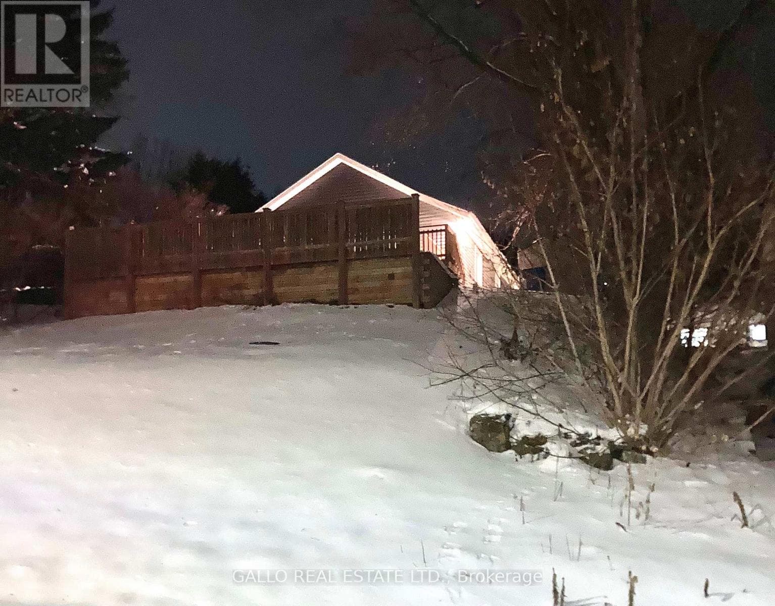 Whitchurch-Stouffville — Whitchurch-Stouffville - Main photo