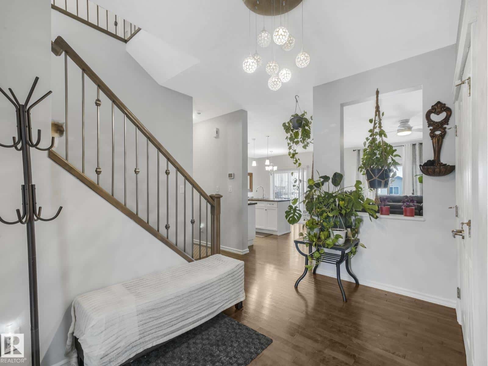 Edmonton — Edmonton - Photo 3 of 71