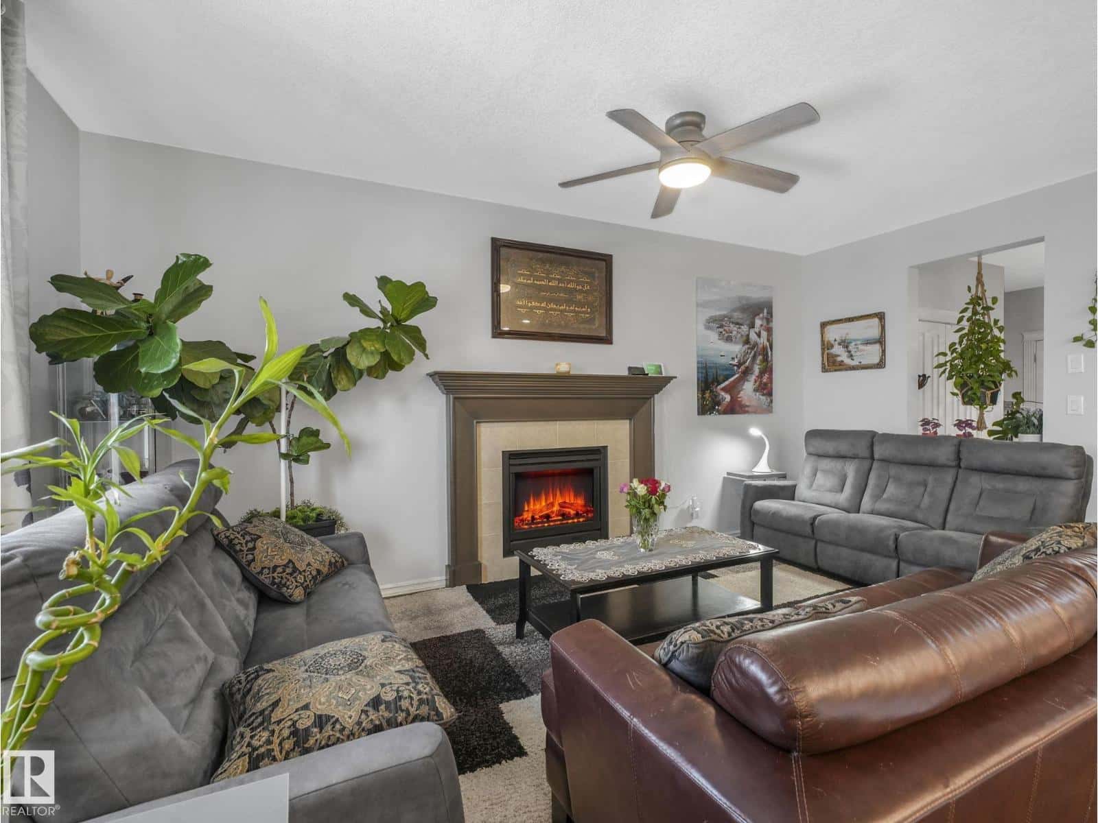 Edmonton — Edmonton - Photo 4 of 71