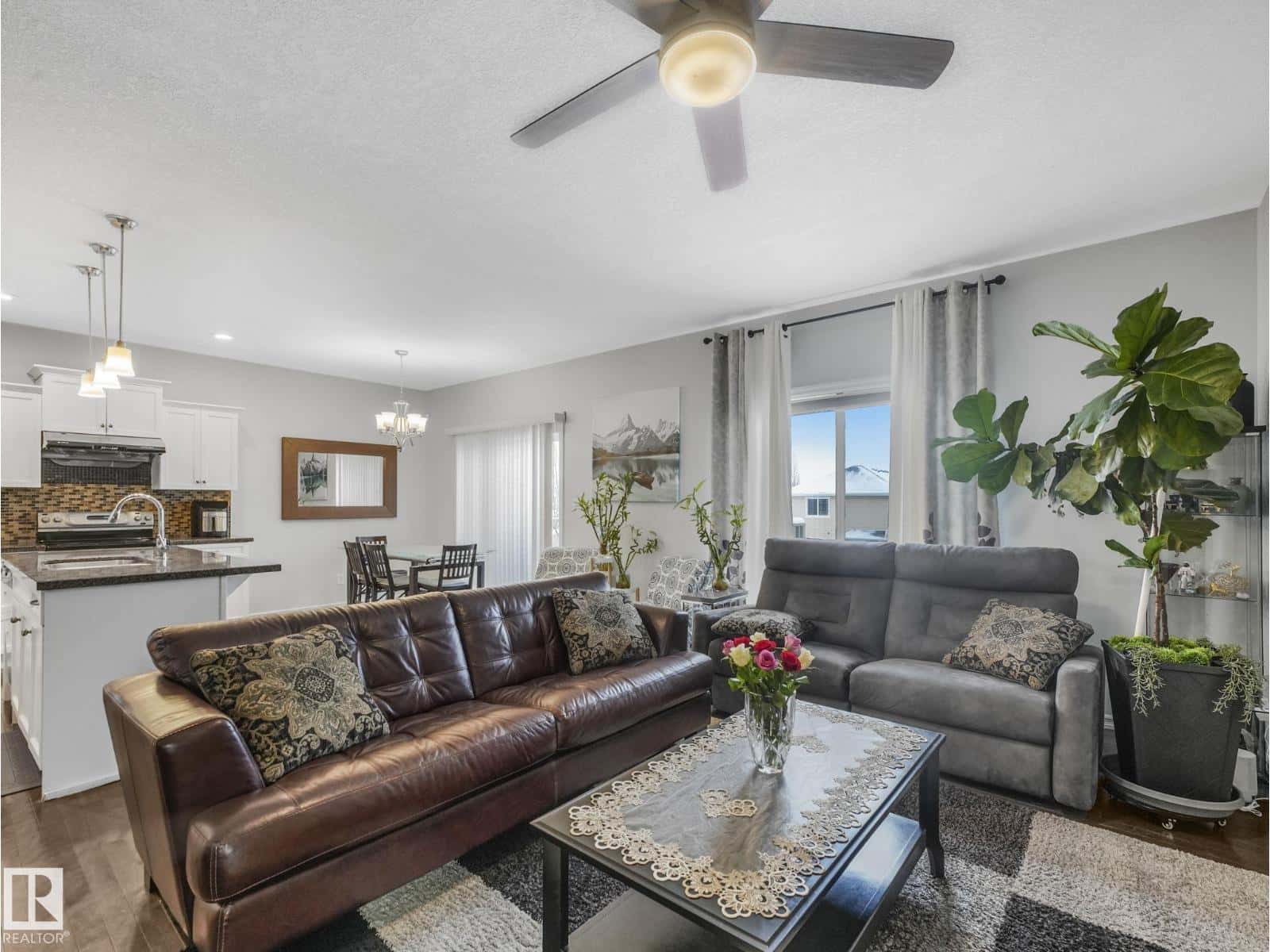 Edmonton — Edmonton - Photo 5 of 71