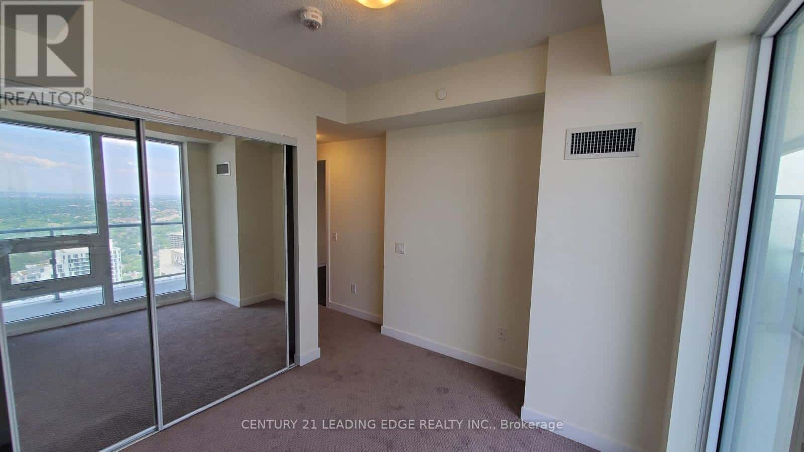 Toronto (Mount Pleasant West) — Toronto (Mount Pleasant West) - Photo 2 of 21