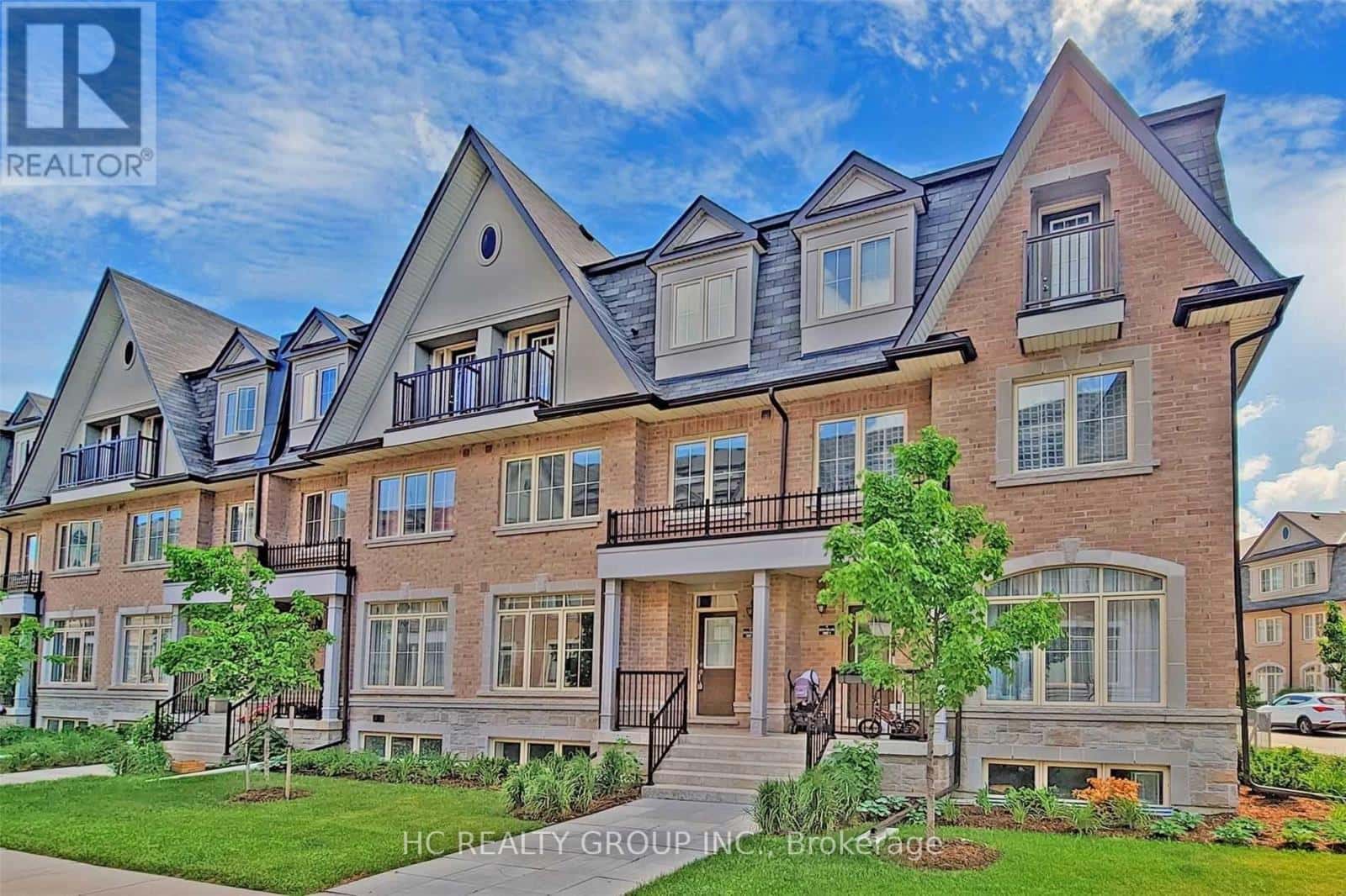 3RD FLOOR MASTERBEDROOM - 2-4 EATON PARK LANE — Toronto (L'Amoreaux) - Photo 2 of 6