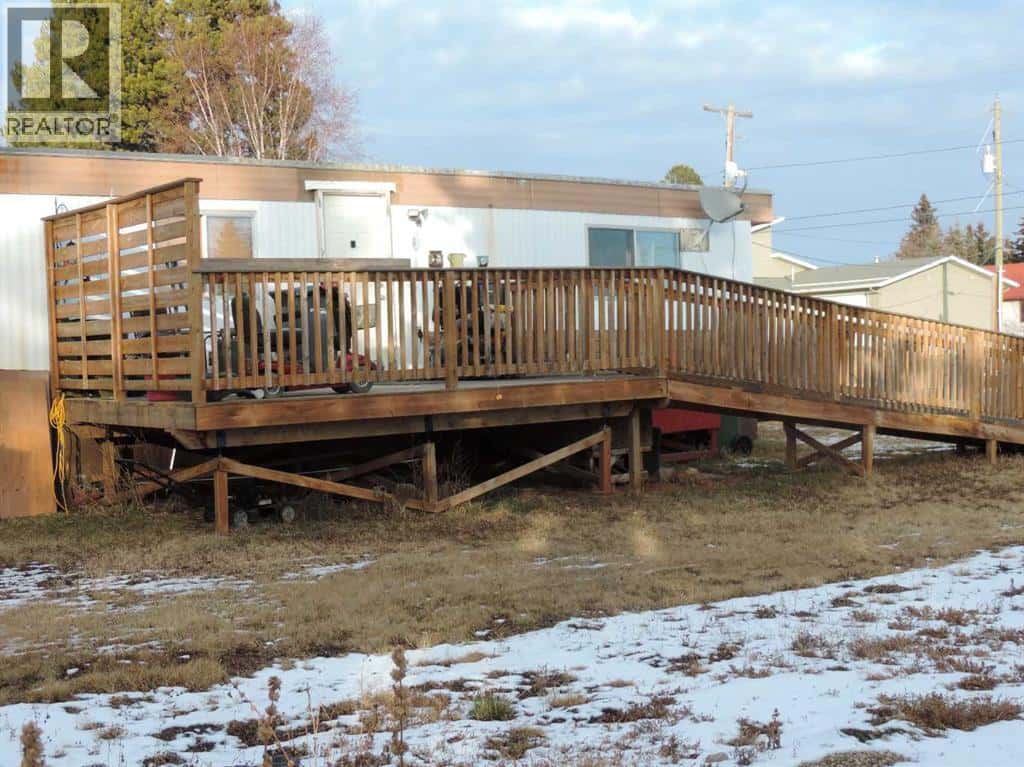 29, 4921 48 Avenue — Rimbey, Alberta - Photo 2 of 21