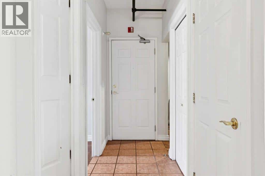 Calgary — Calgary - Photo 3 of 36