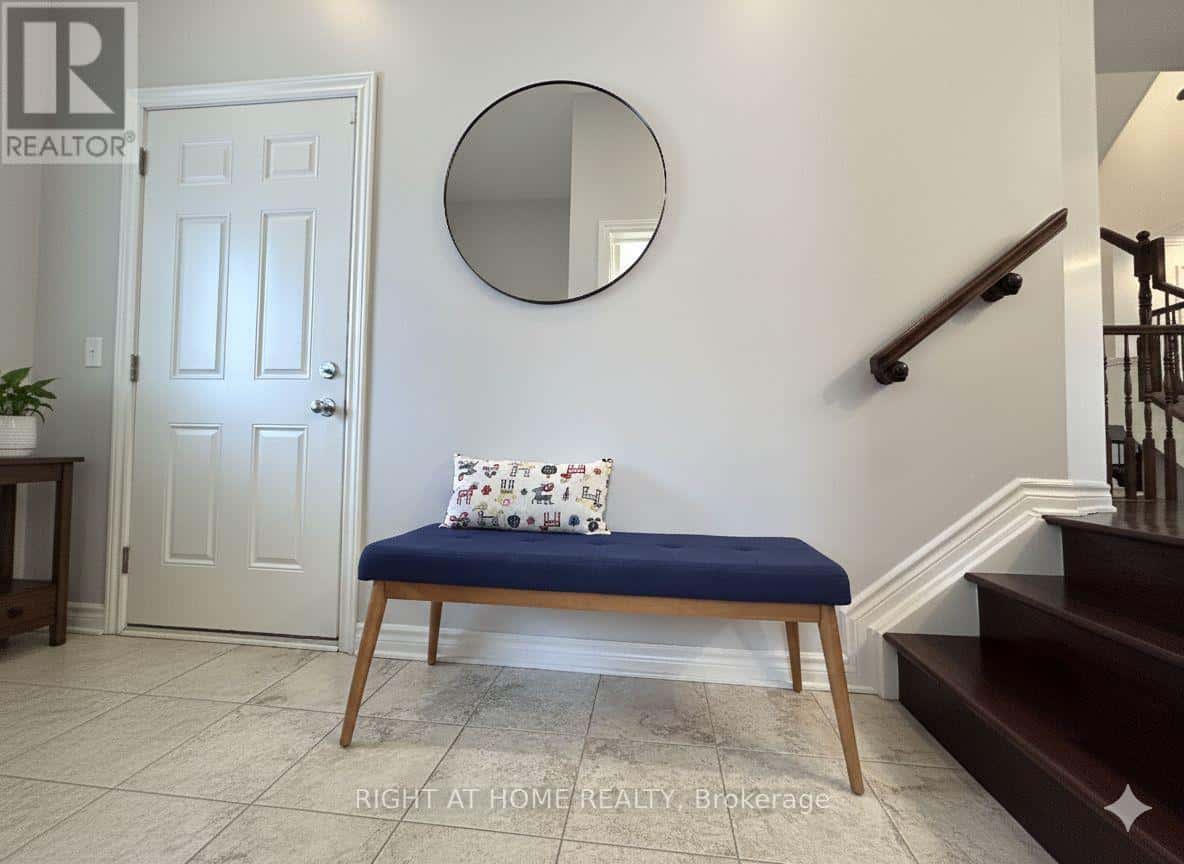 366 FORESTBROOK STREET — Ottawa - Photo 2 of 34