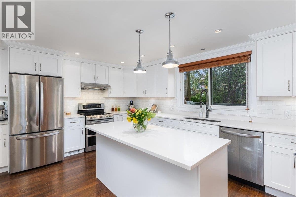 4833 LANARK STREET — Vancouver, British Columbia - Main photo