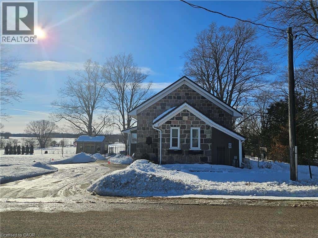 6265 LINE 89 — Gowanstown, Ontario - Photo 3 of 50