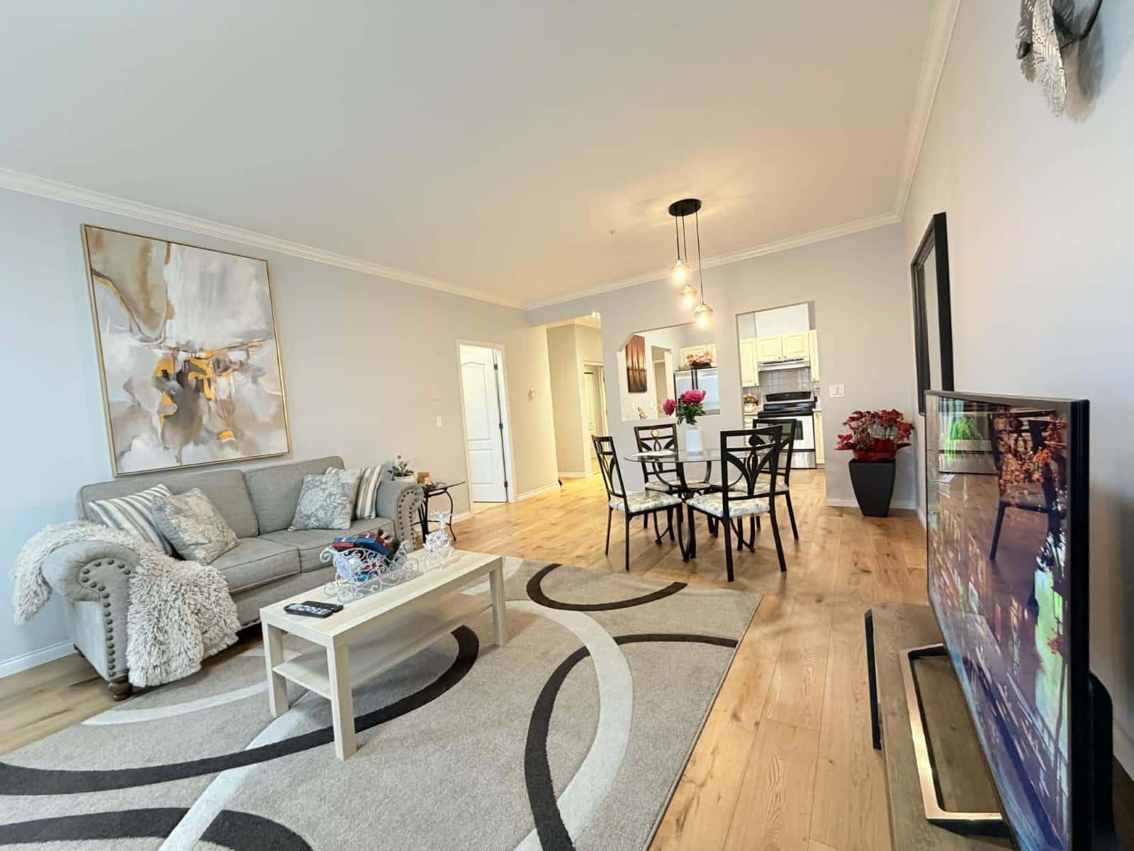 304 5646 200 STREET — Langley, British Columbia - Photo 2 of 31