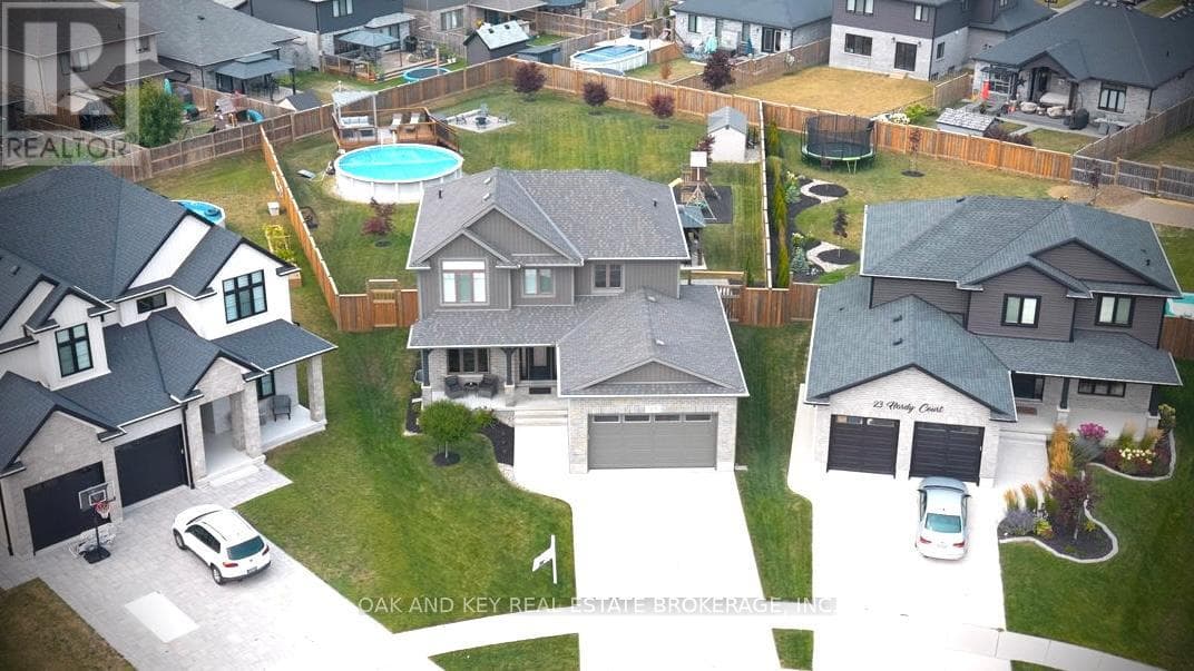 25 HARDY COURT — Lucan Biddulph (Lucan), Ontario - Main photo