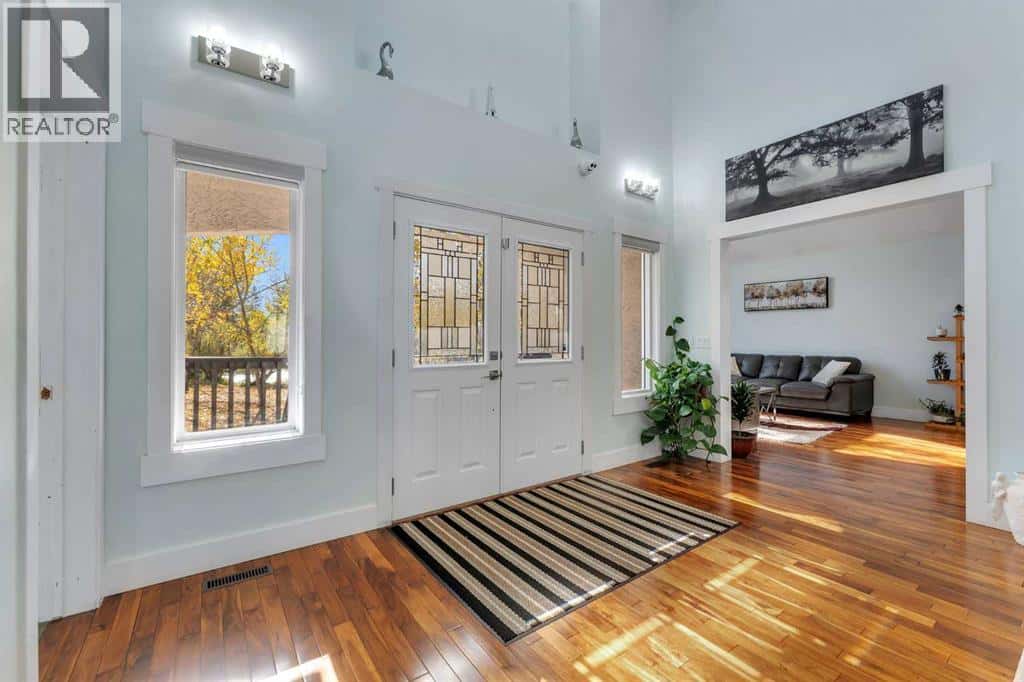 280158 TOWNSHIP ROAD 240 — Chestermere, Alberta - Photo 5 of 49