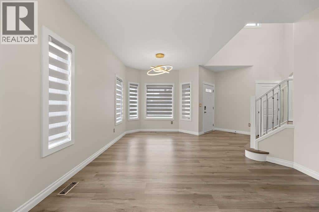 165 Canals Circle SW — Airdrie, Alberta - Photo 4 of 34