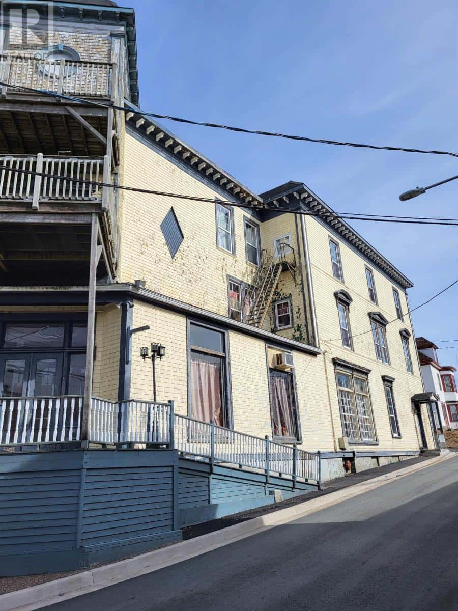 149 Main Street — Liverpool, Nova Scotia - Photo 3 of 19