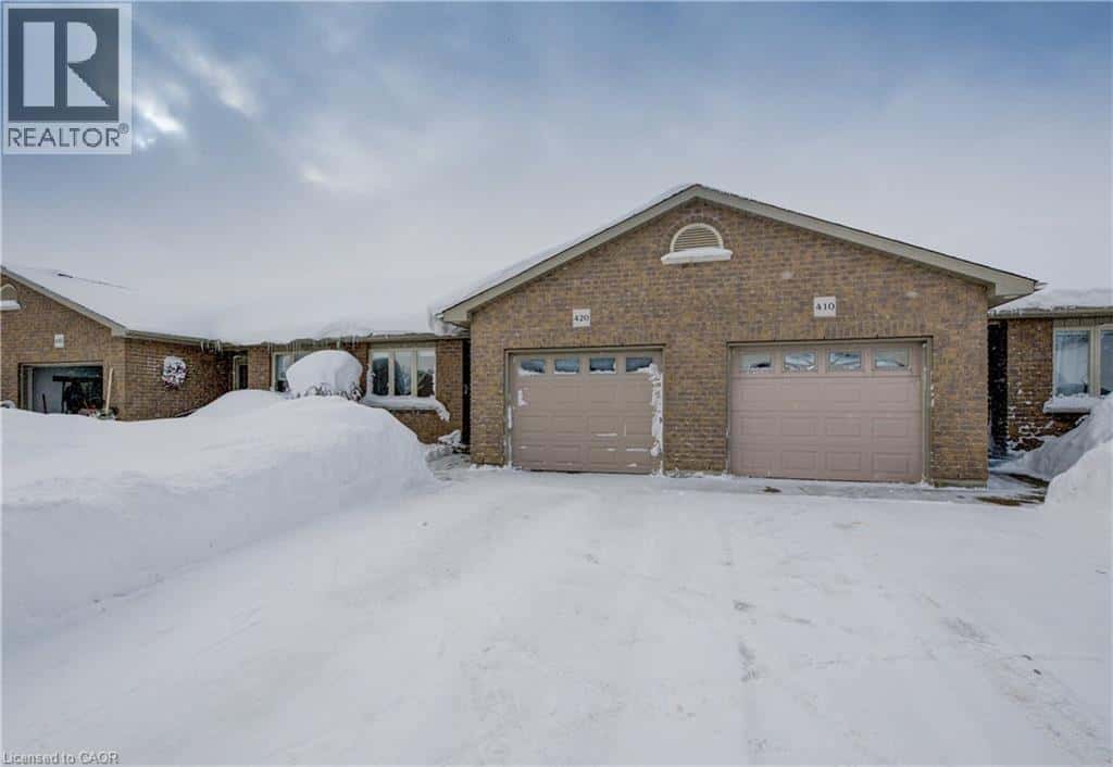 420 MOWAT Street E — Listowel, Ontario - Photo 3 of 43