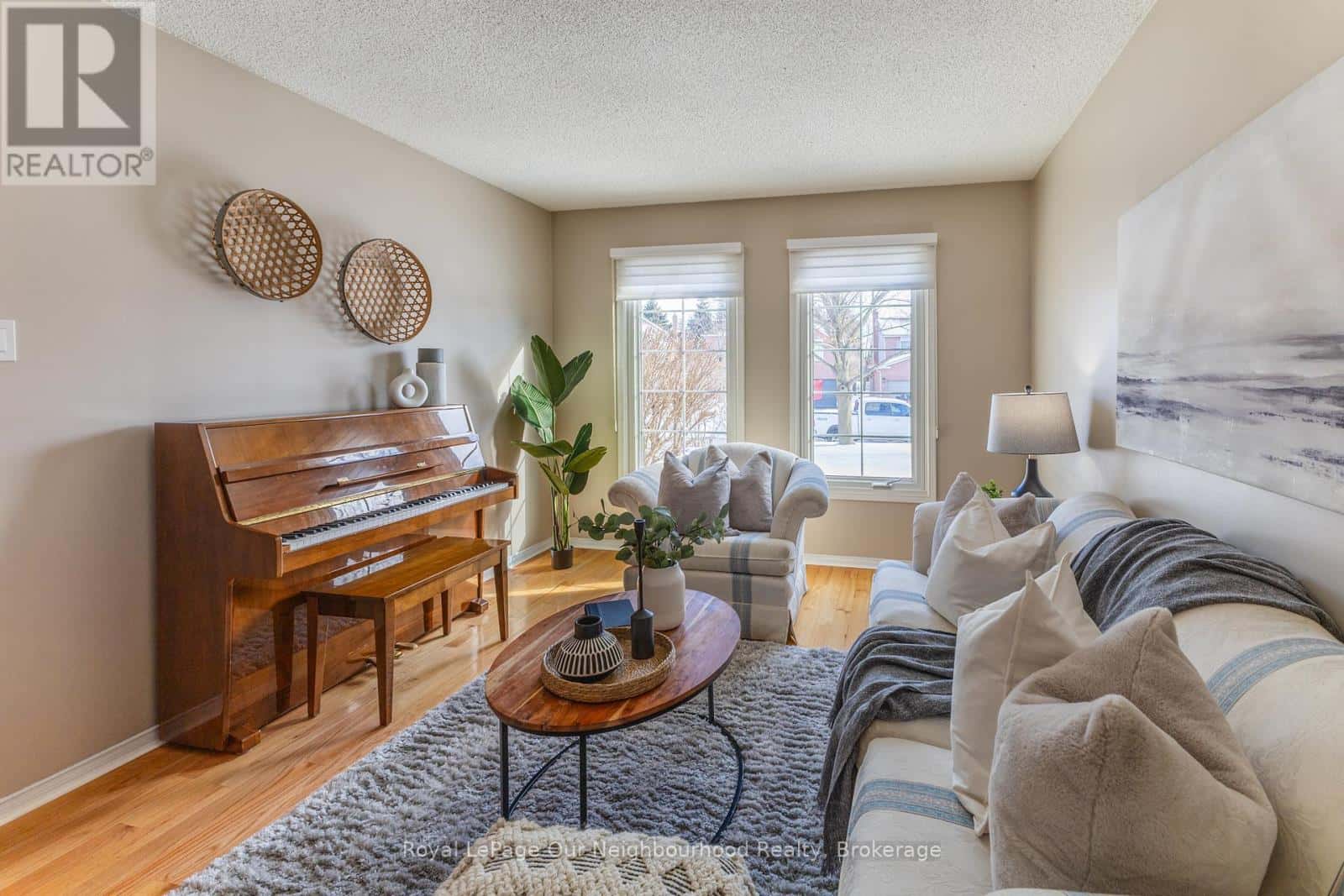 10 HOLDEN COURT — Whitby (Blue Grass Meadows), Ontario - Photo 4 of 43