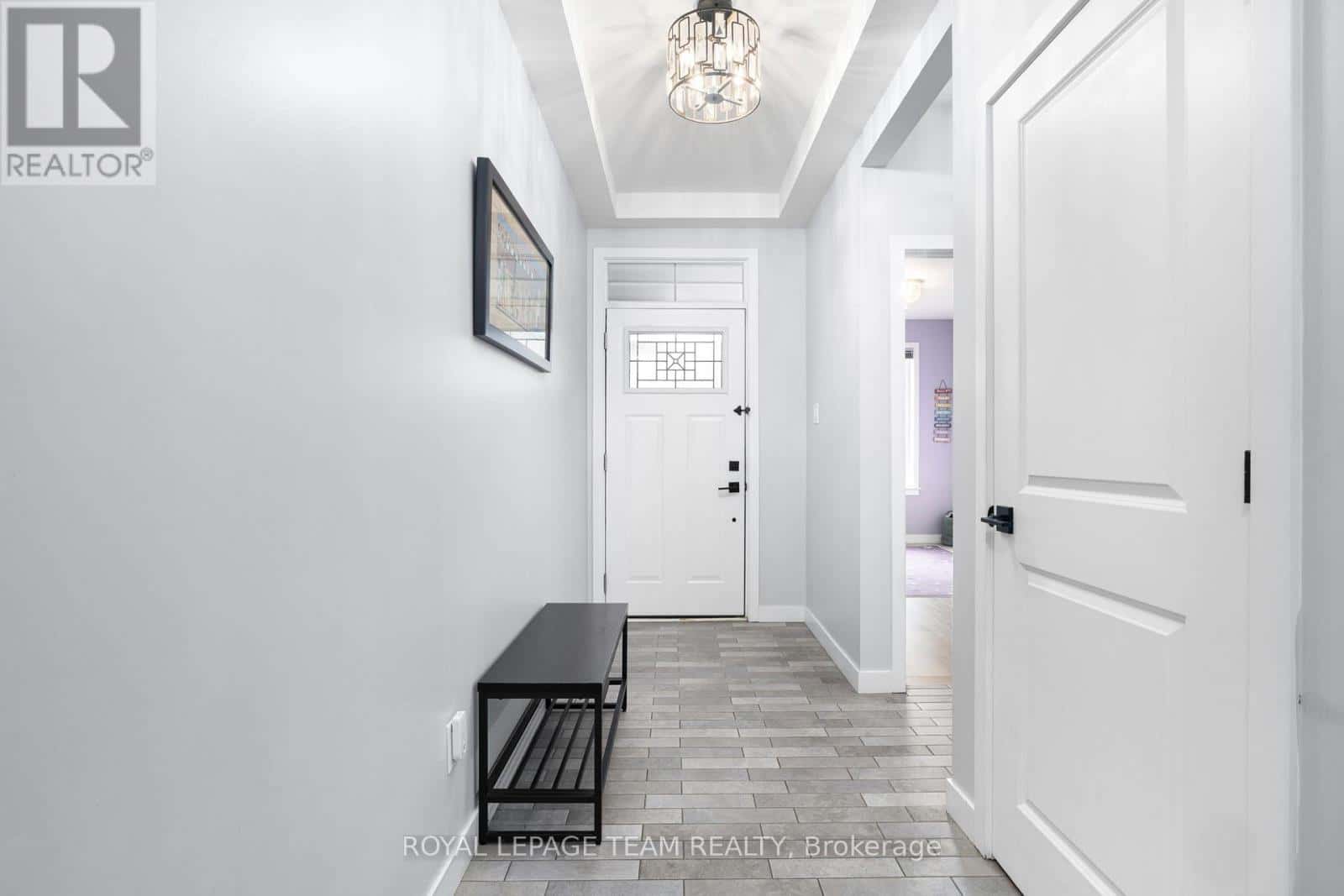 432 GIDRAN CIRCLE — Ottawa, Ontario - Photo 4 of 50