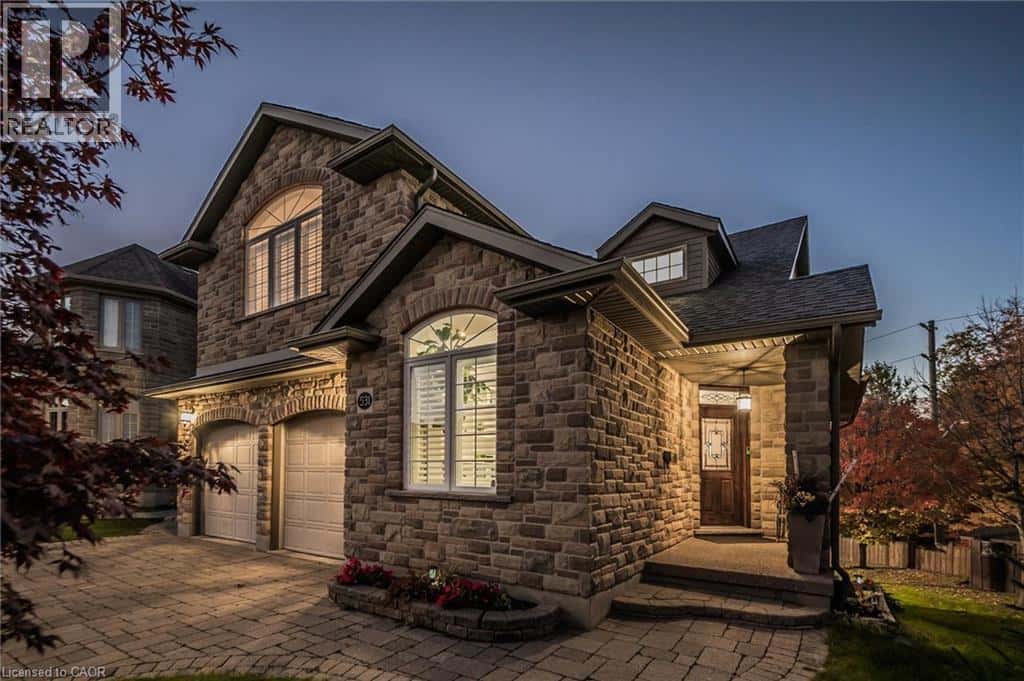 531 WOOD NETTLE Way — Waterloo, Ontario - Photo 3 of 50