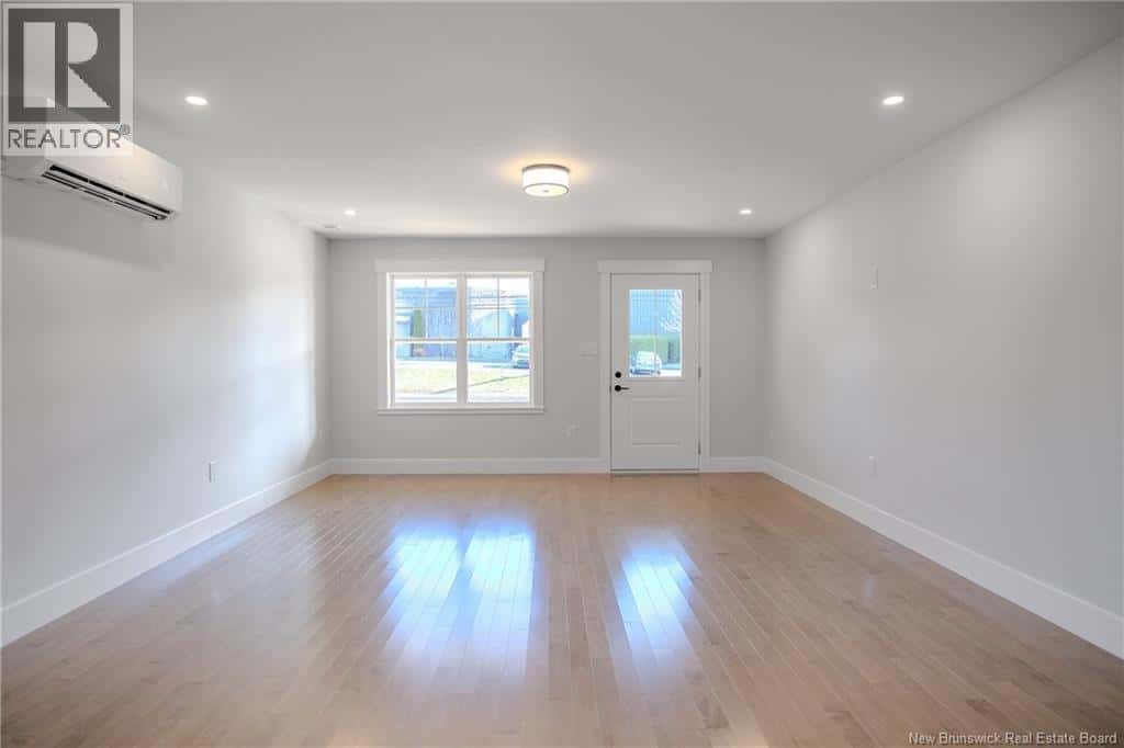 331 Hampton Road — Quispamsis, New Brunswick - Photo 5 of 32