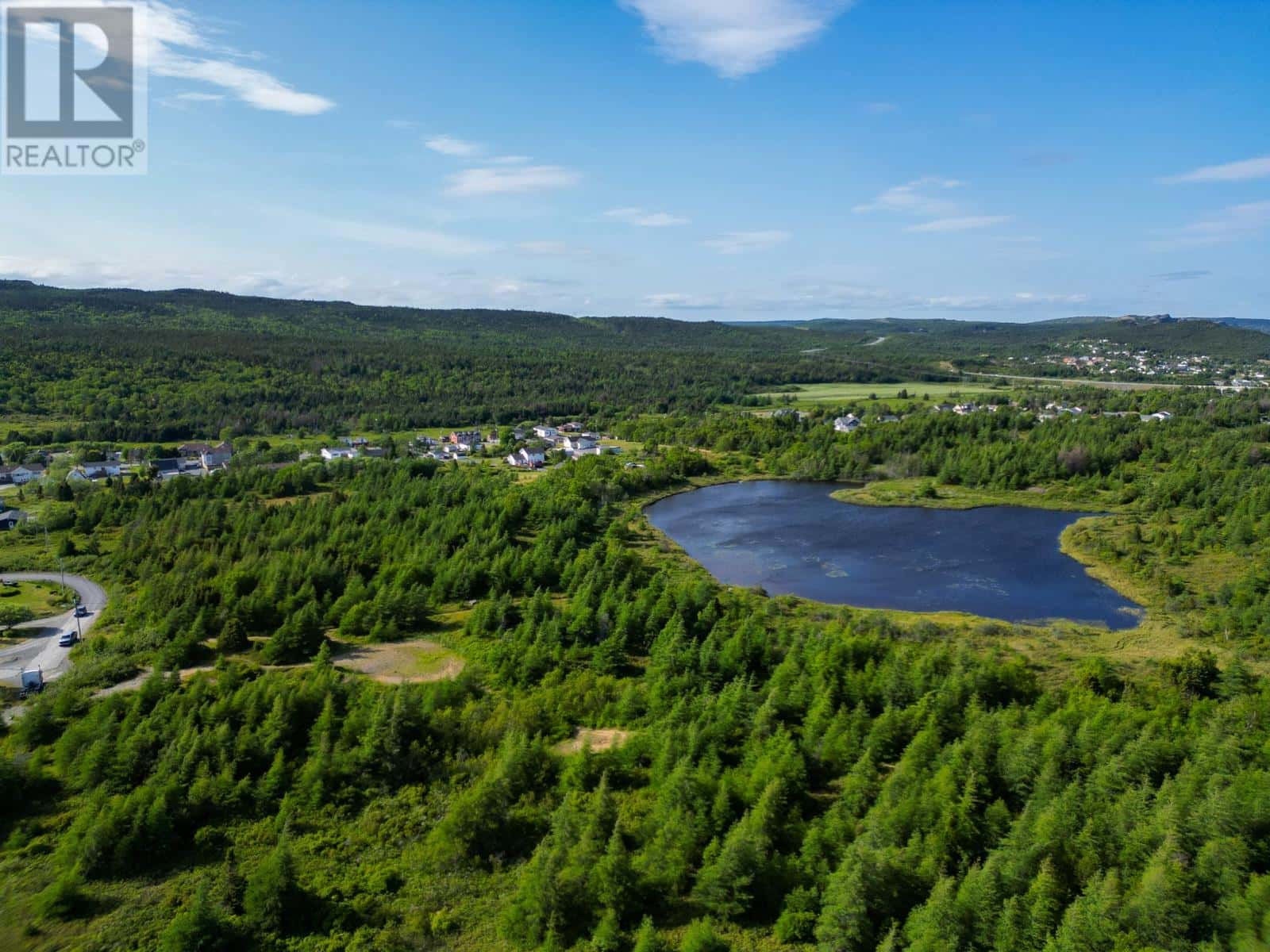 21 Reids Road — Bay Roberts, Newfoundland & Labrador - Photo 2 of 17