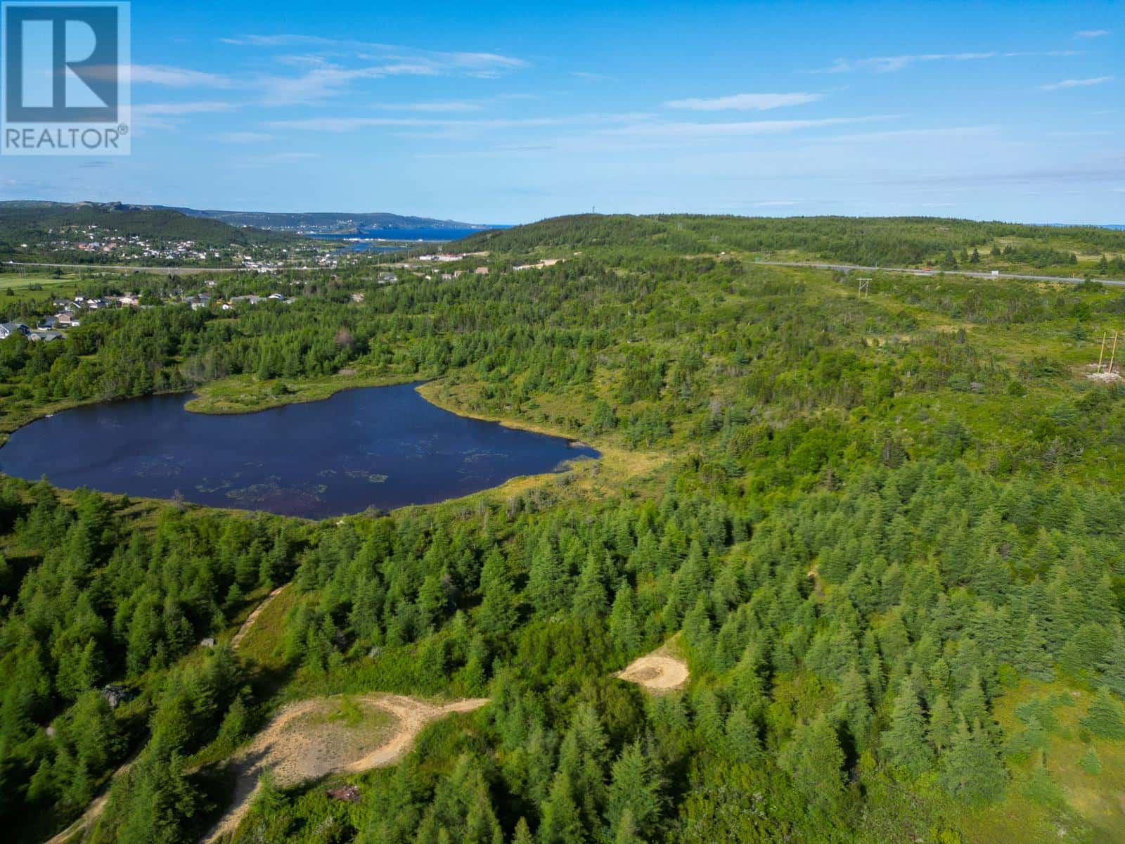 21 Reids Road — Bay Roberts, Newfoundland & Labrador - Photo 3 of 17