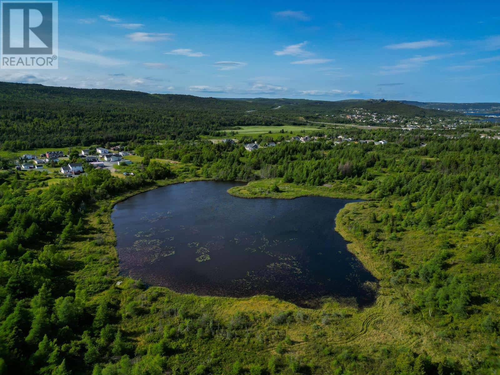 21 Reids Road — Bay Roberts, Newfoundland & Labrador - Photo 4 of 17