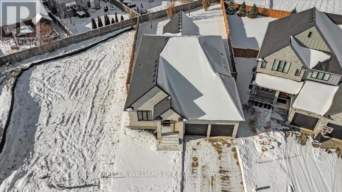 956 EAGLETRACE DRIVE — London North (North S), Ontario - Photo 3 of 50