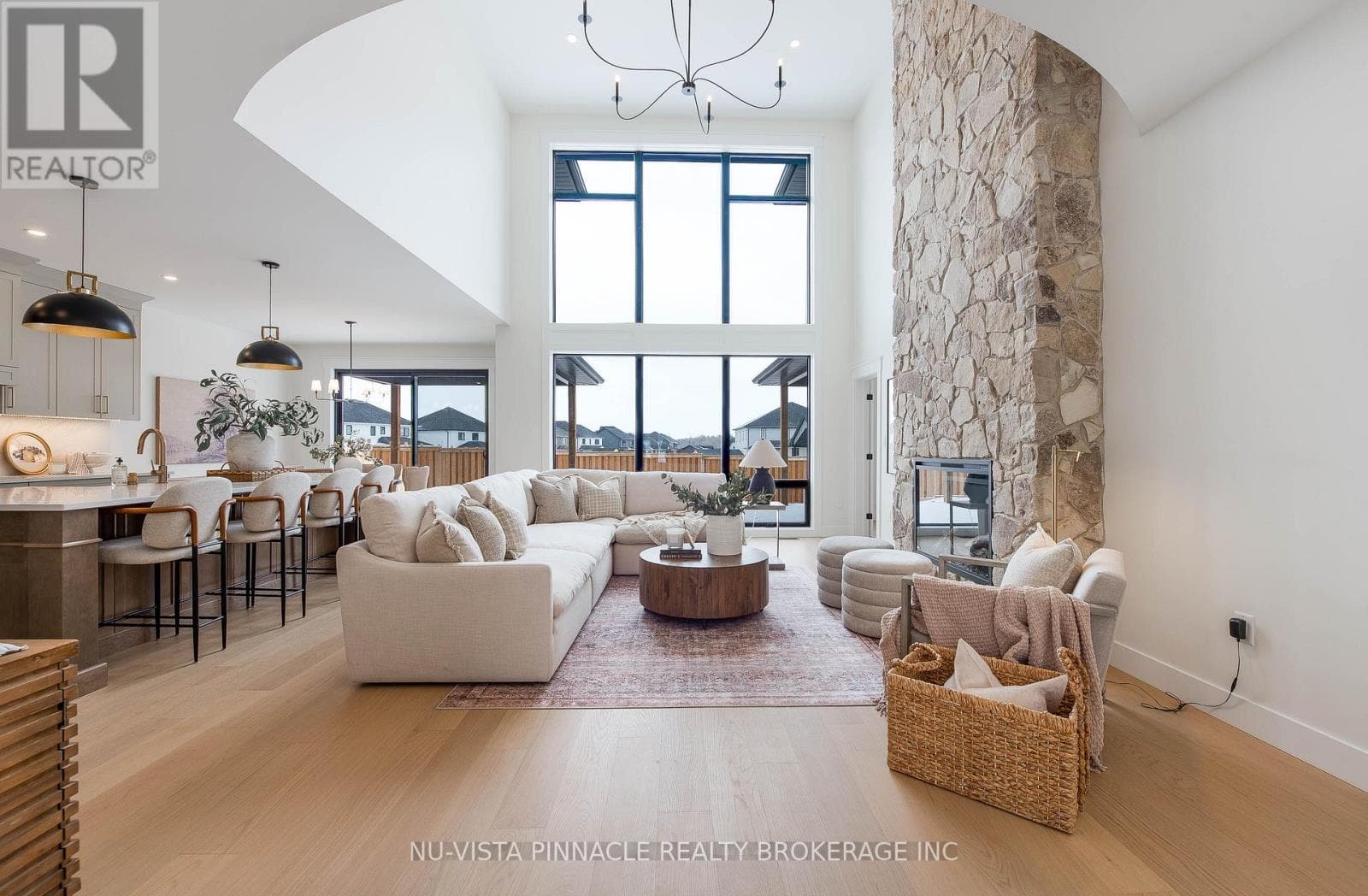 202 HARVEST LANE — Thames Centre, Ontario - Main photo