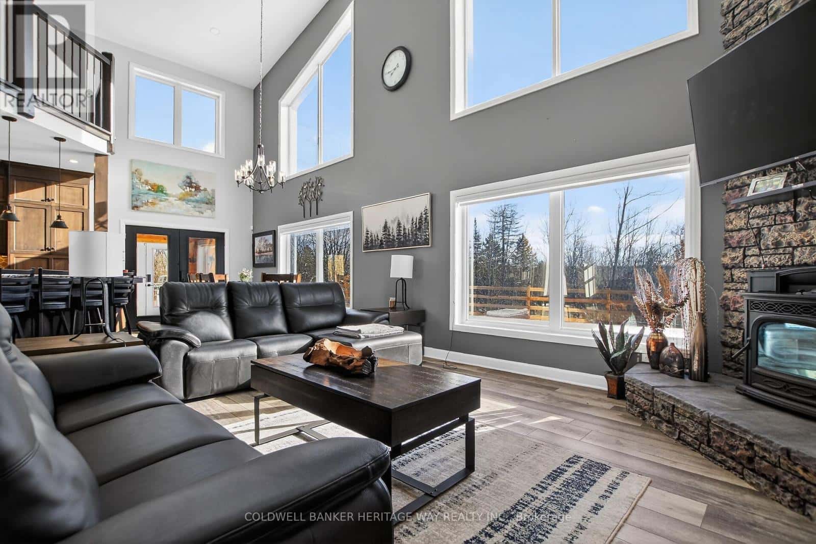 999 ENNIS ROAD — Tay Valley, Ontario - Photo 4 of 101