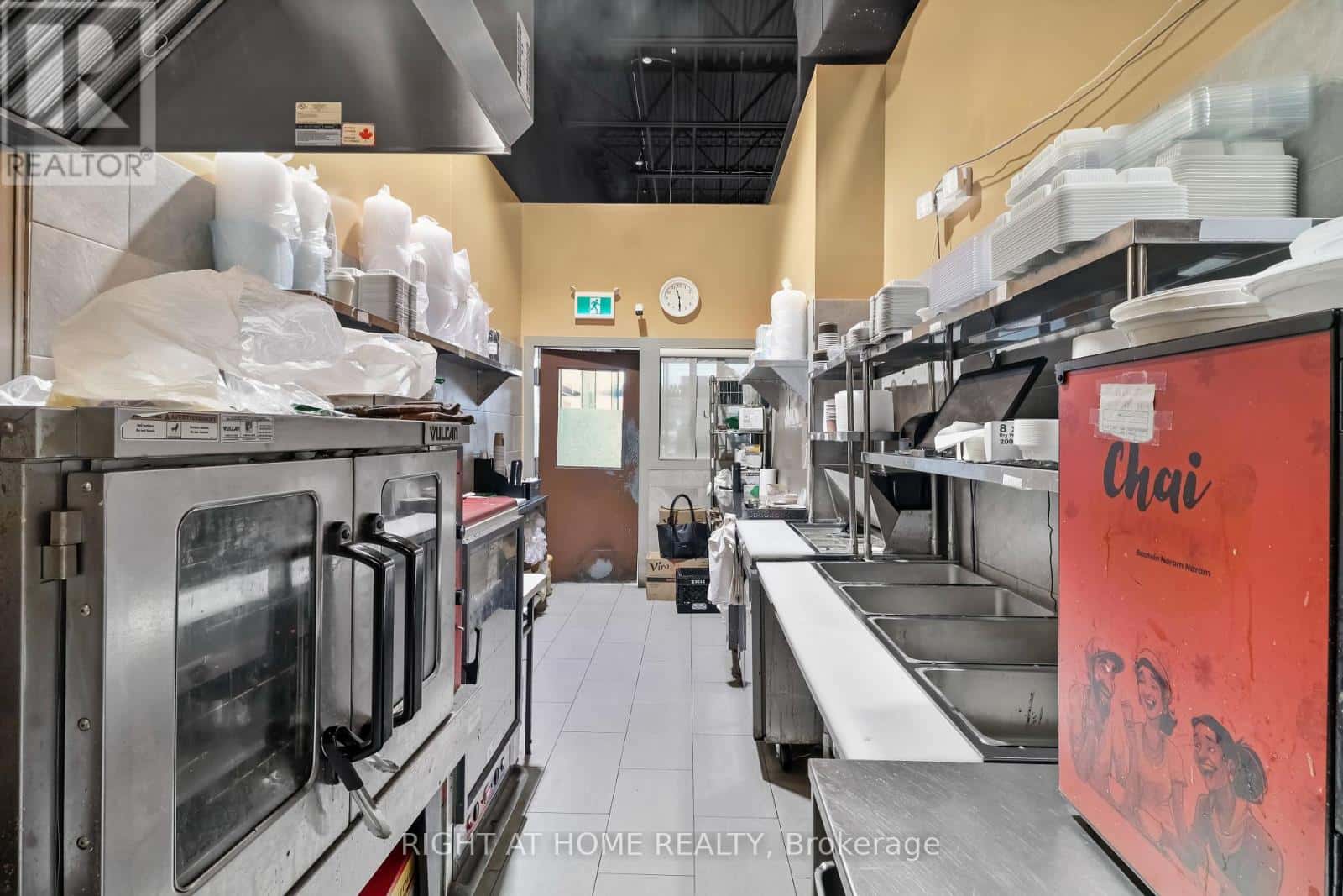 Ottawa — Ottawa - Photo 2 of 23