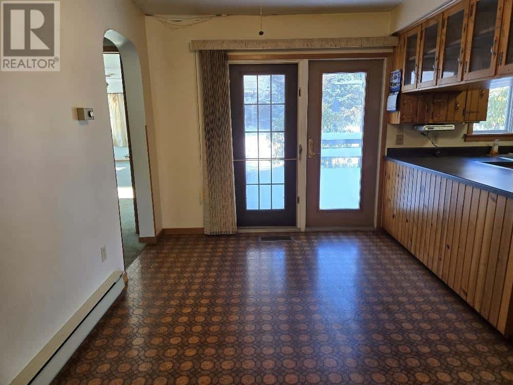 111 Maxner Drive — Upper Brookside - Photo 4 of 23